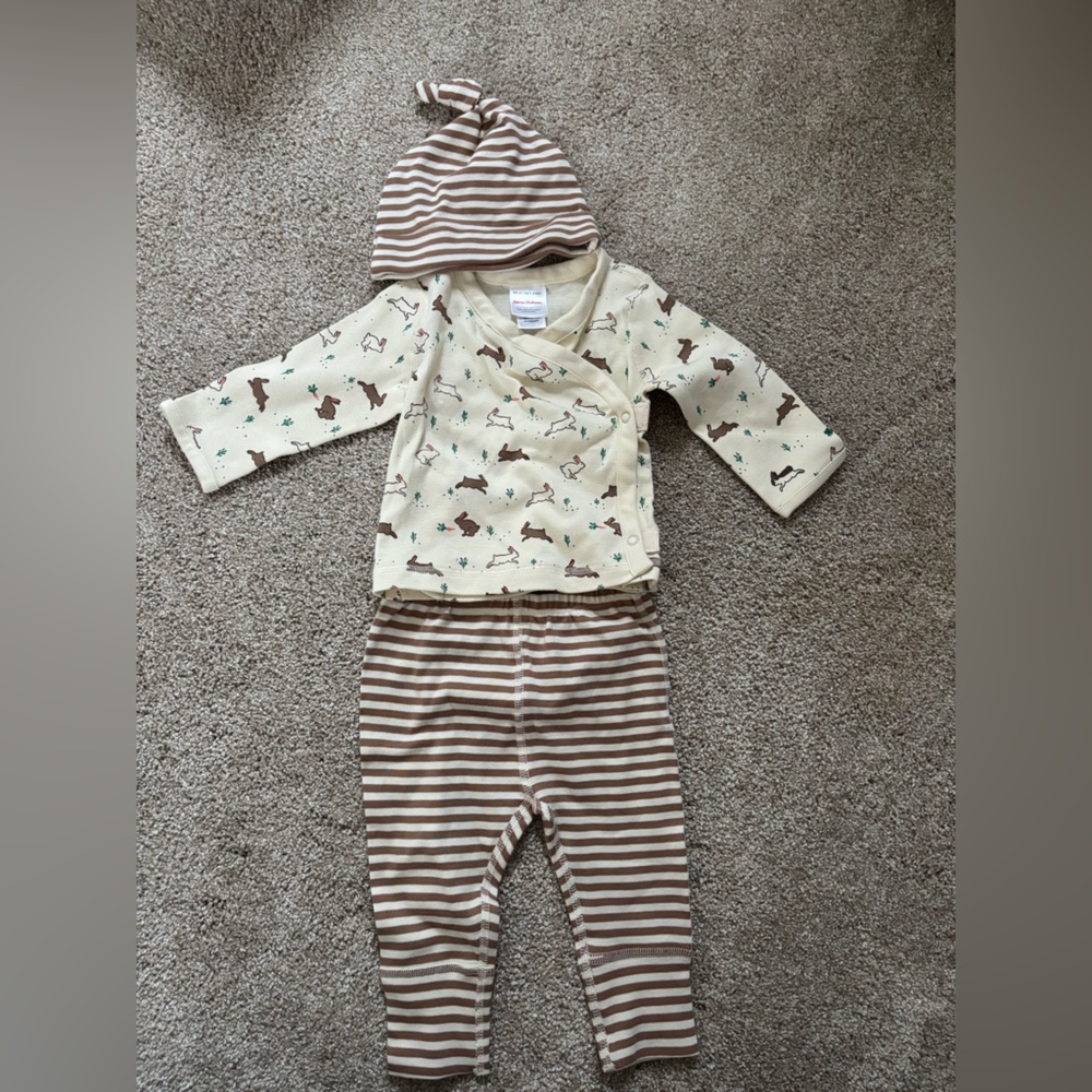 Hanna Andersson Cream and Brown Animal Print Pajama Set